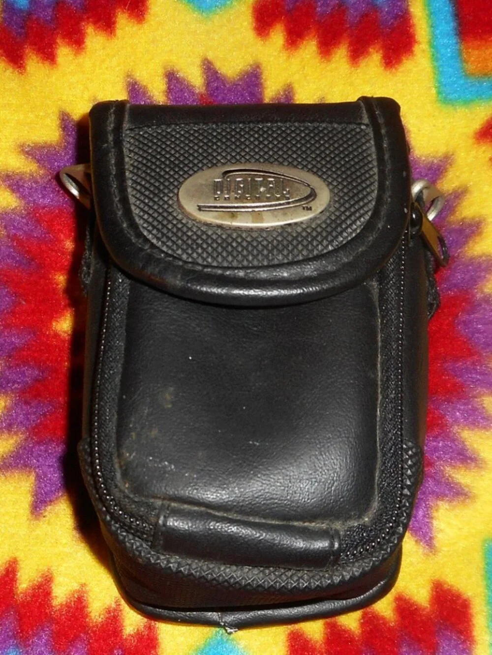 Kodak EasyShare C875 Silver Digital Camera w/Cord, SD Card, and Carry Case